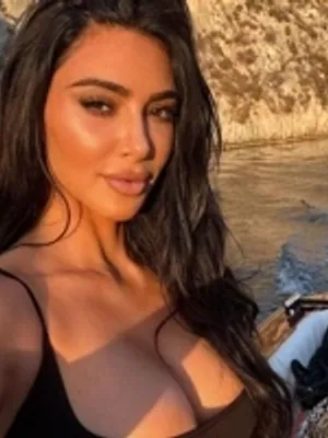 金·卡戴珊，你的养母